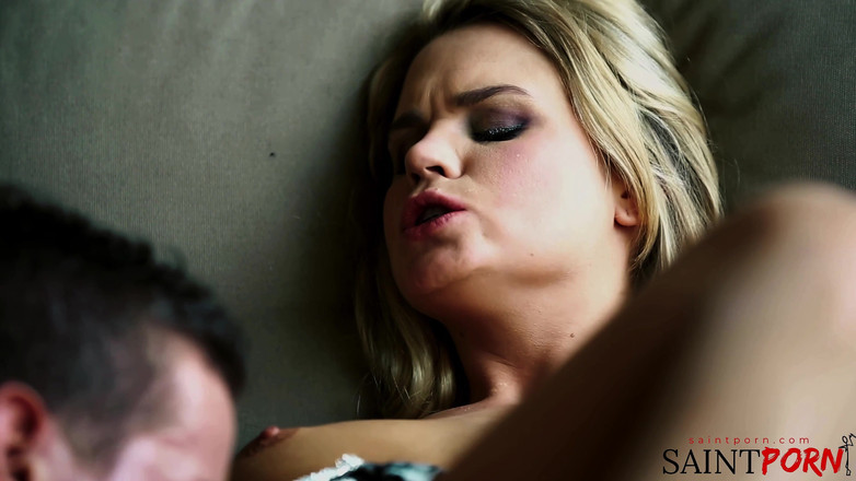 SaintPorn: Barra Brass Ist Eine Geile MILF