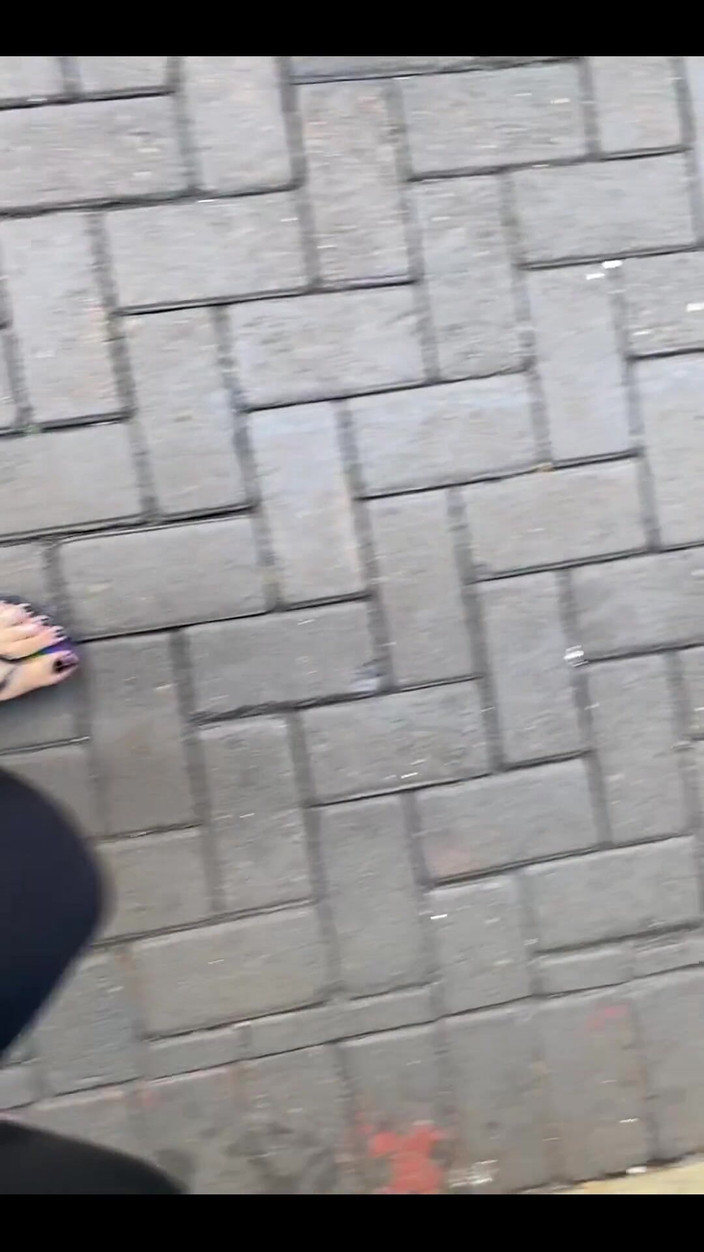 KiffaFeet: Retour à la maison avec cette pédicure noire parfaite
