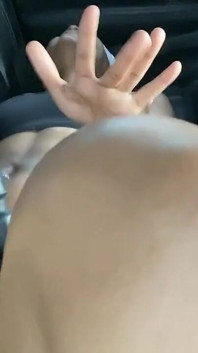 Masturbación en coche