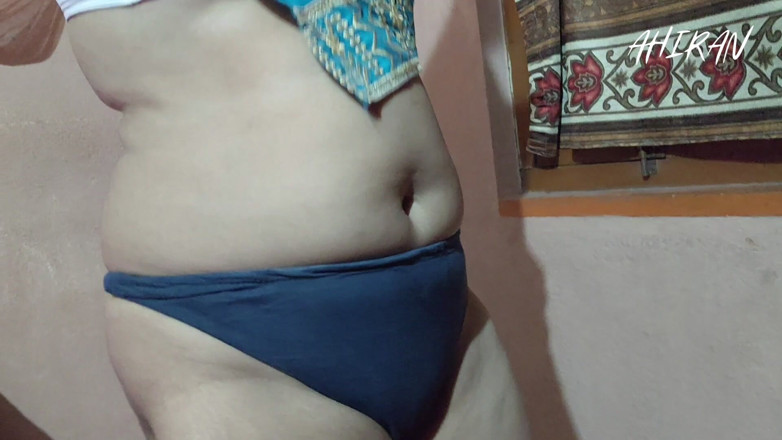 Aahan Ahiran: Napkins Fix in Panty Forplay and Review Boobs
