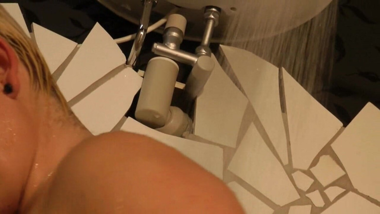 Anna Devot: Annadevot - ducha caliente con amiga rosa :-)