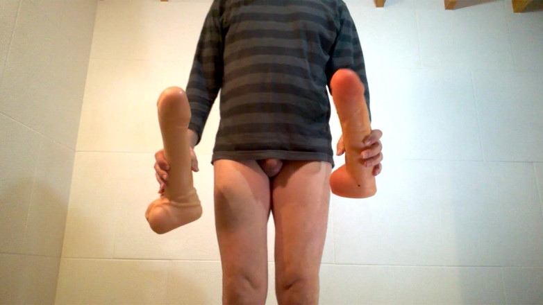 Dildo Man and Cross Hard Sex: Спортзал с дилдо, водой из задницы и большой спермой