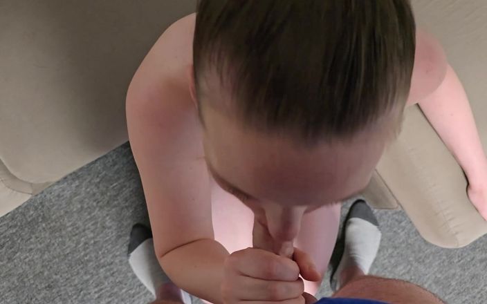Sex_Geile69: Mai întâi în gură și apoi plin de spermă pe țâțe
