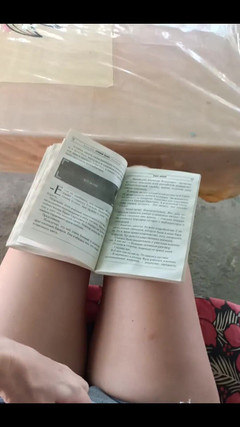 FrauleinP: Kitap okurken çaresizliğe kapıldım.