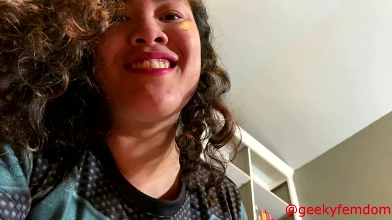 Geeky Femdom: 双角色扮演坏屁股两部分