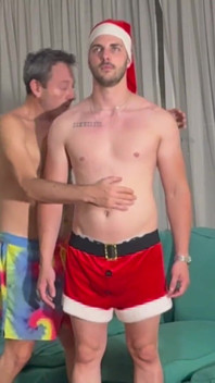 Öğretmen, Noel öğrenci zihinsel hakimiyetiyle oynuyor