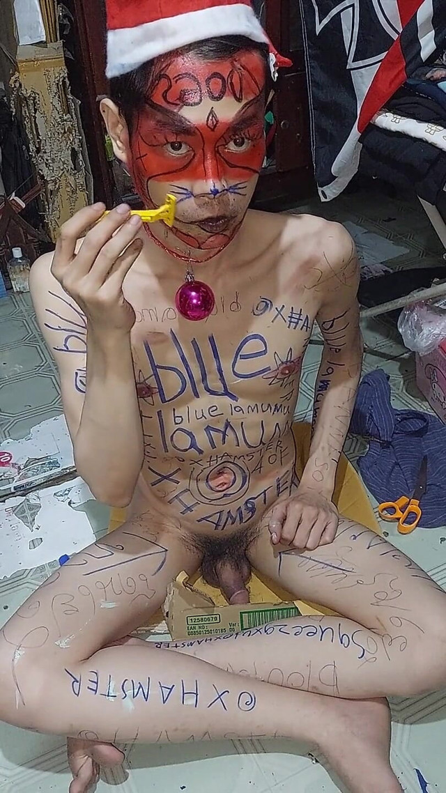 Gromoy555 (Clown likes to play with colors)