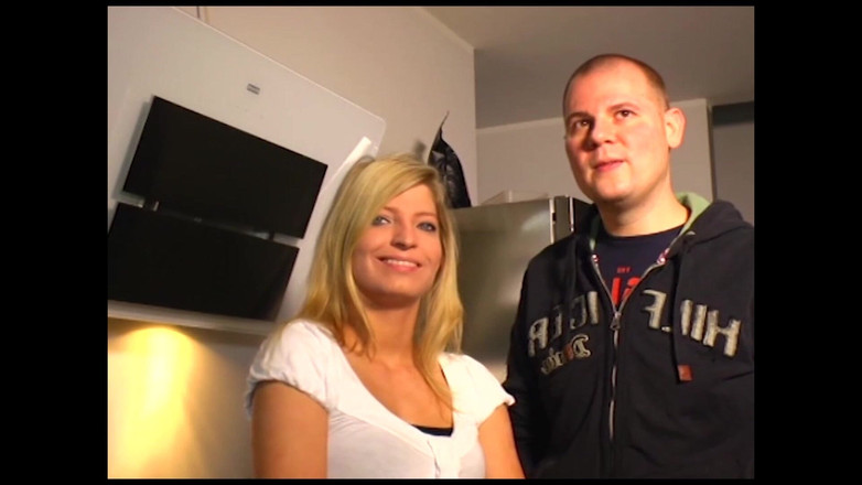 Muschi movie official: Otoyolda buluşup eş değiştirirler