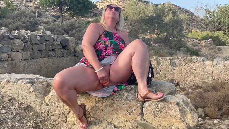 Lena Cox: Horny Wife Outdoor Squirting Masturbation - Nympho Wife Real Orgasms