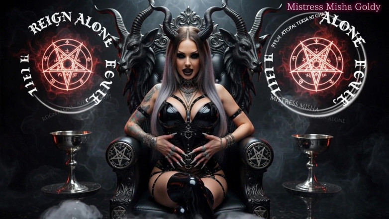 Goddess Misha Goldy: Altın kırıntı. Senin Penisin Goldycism'in 13 Yasasına Tapıyor