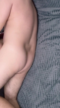 Šukání těsné kundičky japonské vysokoškolačky