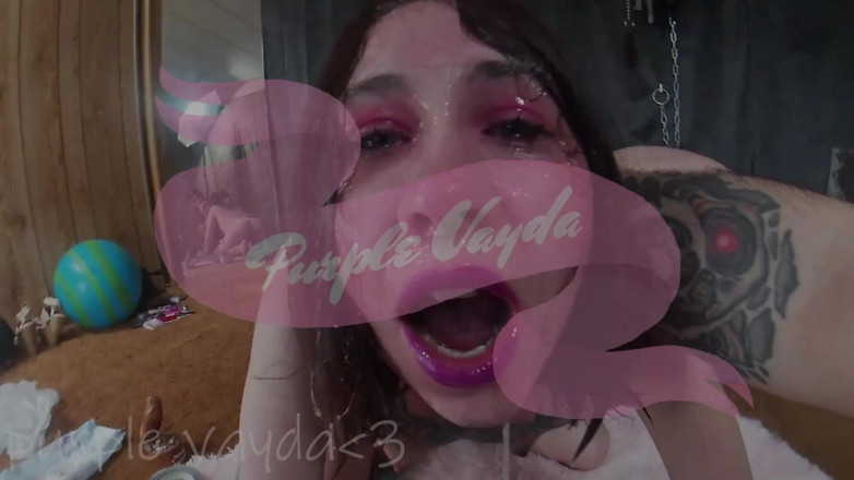 Purple Vayda: Purple Vayda - трах с района в латексе