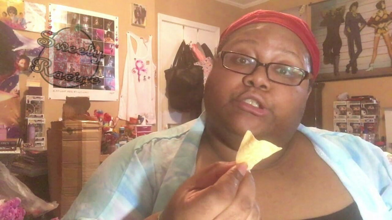 Sweety Racine: SSBBW Eats a Snack