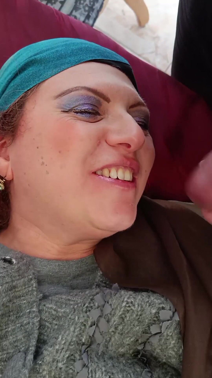 Asisa_oz: После прогулки мой бойфренд трахнул меня и эякулировал свою сперму мне в рот, а я проглотила