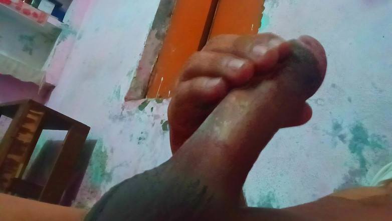 Luckky: Masturbasi kontol hitam besar India deshi