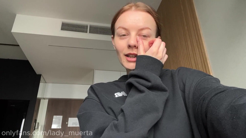 LadyInBad: POV heiße rothaarige MILF neckt und masturbiert