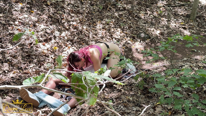 The Queen Lexi: Horny Hiking 2 ラティーナがBBCの外で |カウガール |ドギー