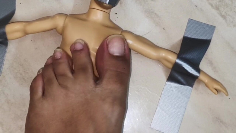 Isabel: Foot Humiliation with Tiny Man