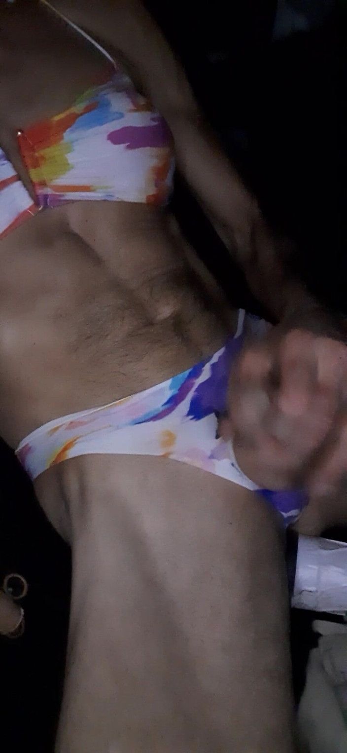 Crossdressers Cd Michelle wearing sexy lingerie: Cdmichelle mặc đồ bơi nhiều màu sắc