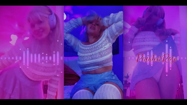 PaintedRose: Chica sola