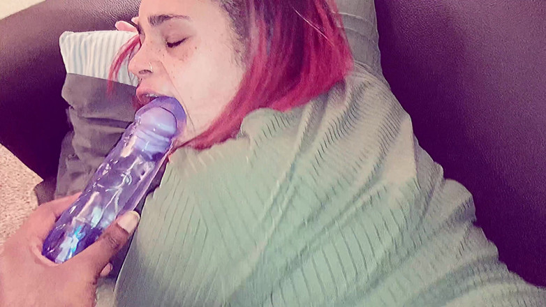 YoungStarBrazy: Geile latina nimmt 2 schwänze gleichzeitig!
