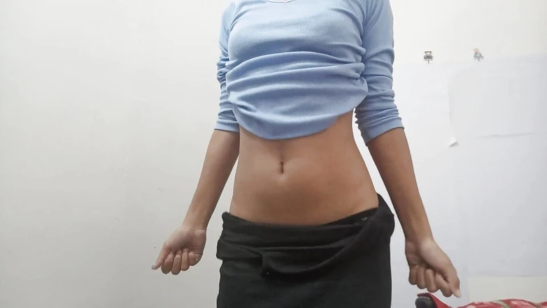 desigirl93: 폭발하는 동안 내 엉덩이와 털이 무성한 보지를 봐