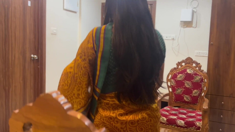Besharam Jodi: เดซีอินเดีย สาวใส่สาฬีโดนาน้องชายต่างมารดาเงี่ยนเย็ดหี