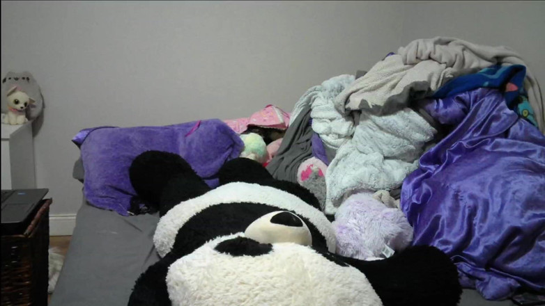 EmoDream1998: Young Girl Rides a Teddy Bear to Multiple Orgasms