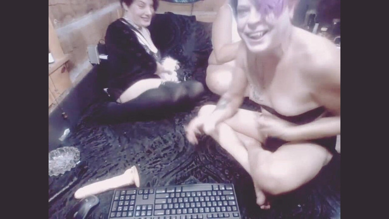 House of whorrors vault of darkness: 8.11.21 Cy's House of Whorrors Sex Cam 3some Translez + Cis