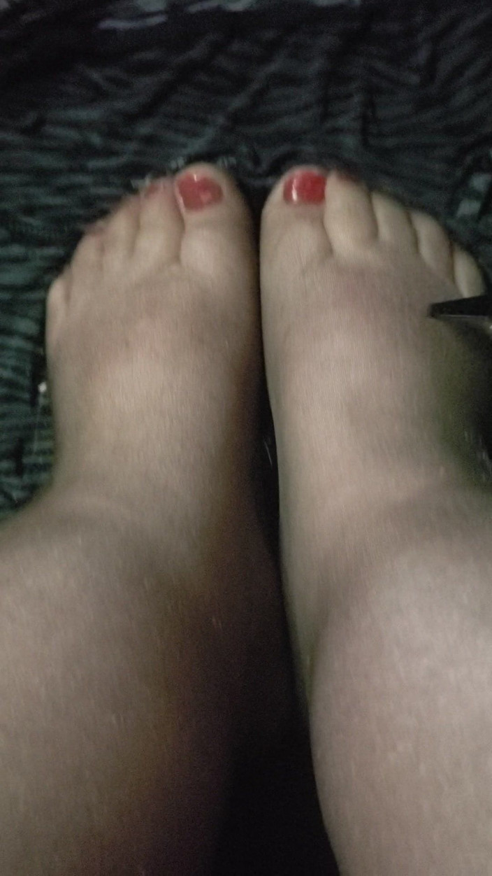 FluffyBunnyZZ: Ooo kaki meleleh seksi