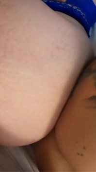 Super Hot Threesome with 2 Mifs