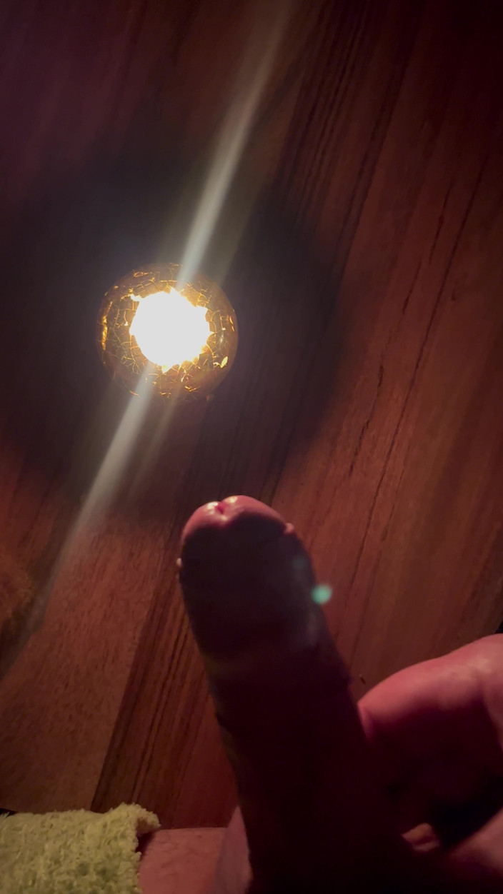 NastySecret666: मोमबत्ती की रोशनी से मालिश करें