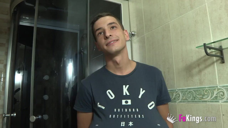 FAKings: Pranking a rookie babe: She tought she would fuck a...