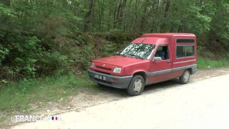 Rue Chaude: Big boos Milf anal fucked on the road by the...