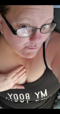 Cum Play with My Titties.