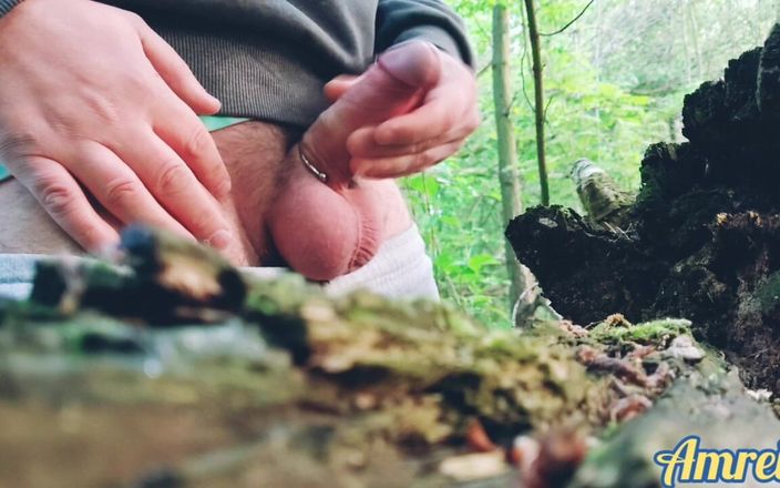 Amreis: Potřebujete místo pro stříkání! Část 8. Procházka, chcaní, honění, orgasmus a sperma...