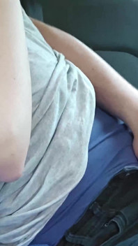 La randonnée se termine par une baise en voiture et nous nous sommes fait prendre !