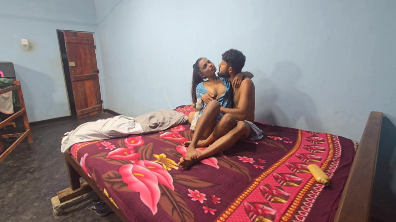 Shashi X: Steprother Accidentally Gets a Chance to Fuck Stepsister