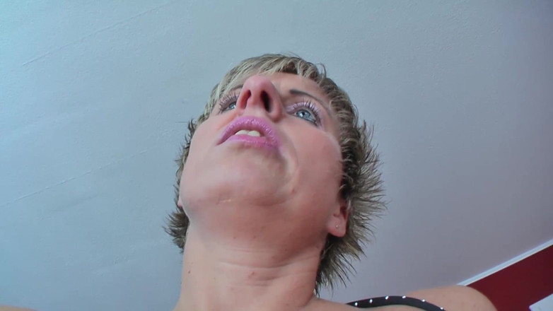 German amateur - 100% German hardcore videos: Cycata MILF spuszcza kutasa w POV