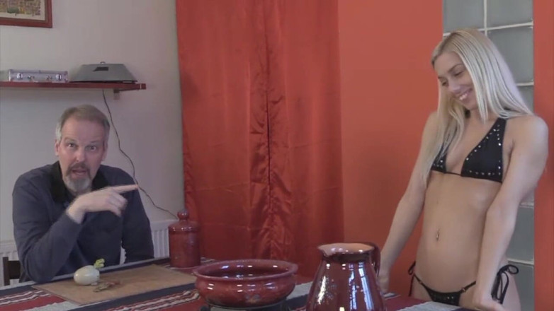 NM fetish femdom videos by Princess Nikki Cruel: Старий опускається на Nesty