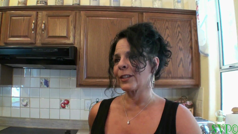 Nasty grannies: 의붓손자 챕터 1장과 섹스하는 미시 GILF