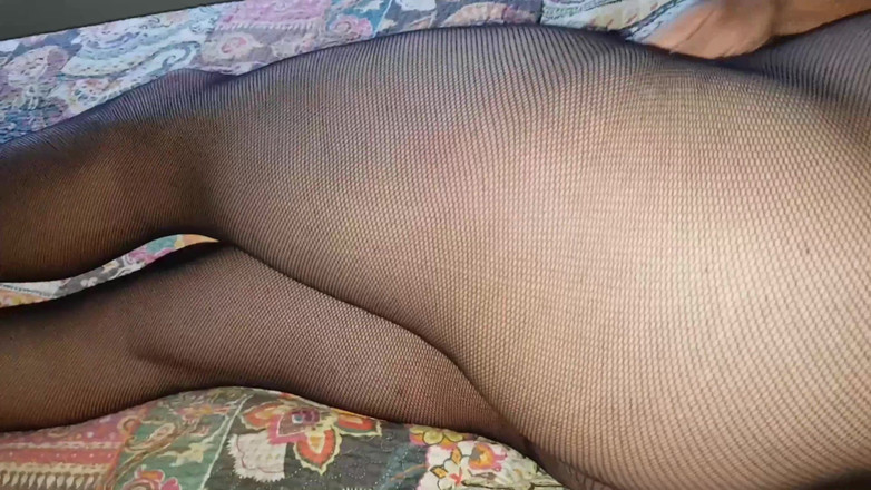 Dani Leg: Dani_leg Cums in Sexy Black Fishnet