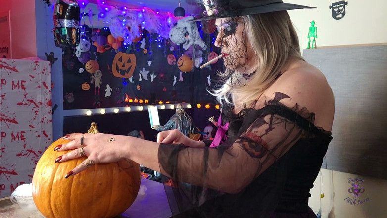 HollyCox: Witch’s Smoke Ritual Watch Me Carve While I Drag