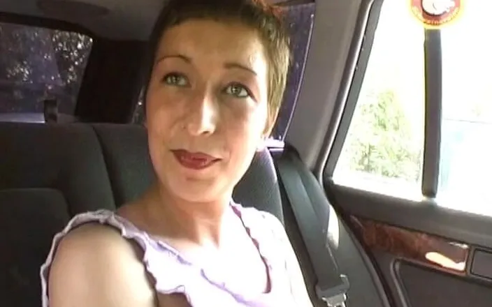 German Amateur Videos: Pussy Fingering Bae From Germany Got Picked up