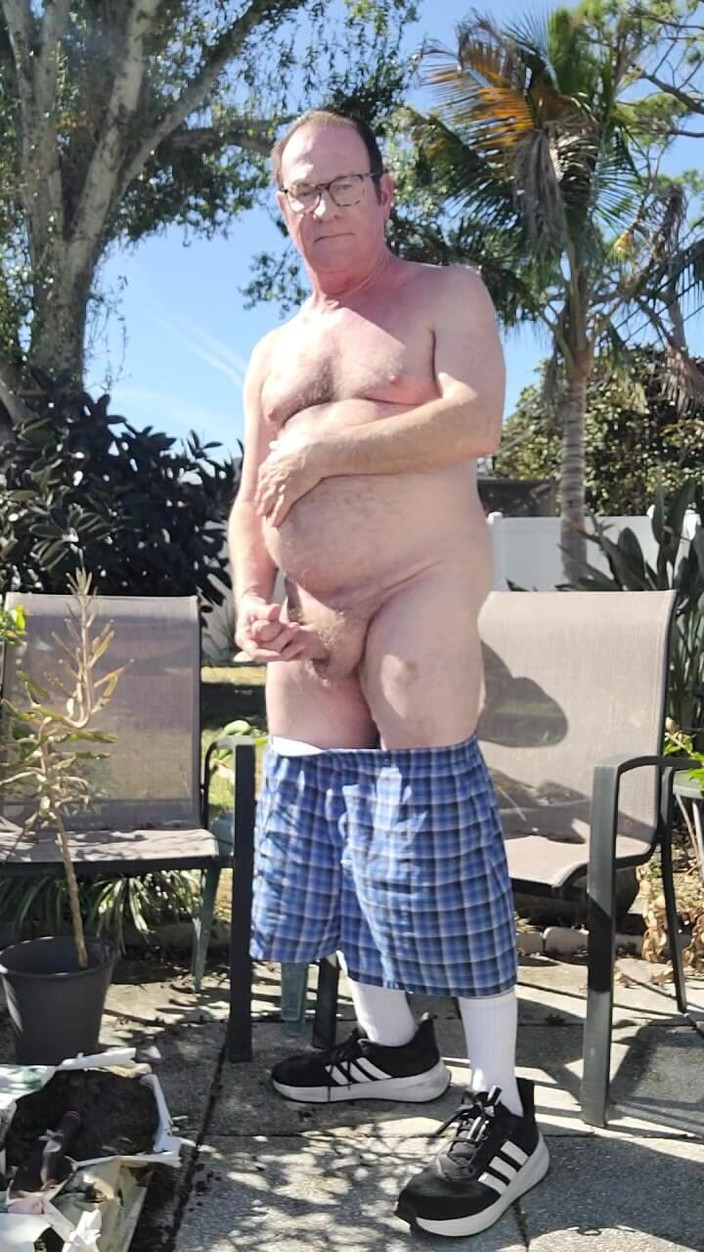 DaddyLNargo: Taste Outside