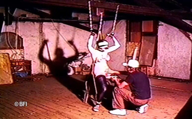 Slave Seks: Garage punishing