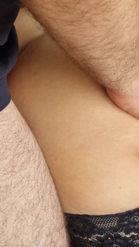 La moglie prova il sesso anale per la prima volta con due uomini. Sborrate anali. Scena completa. Ep 32201