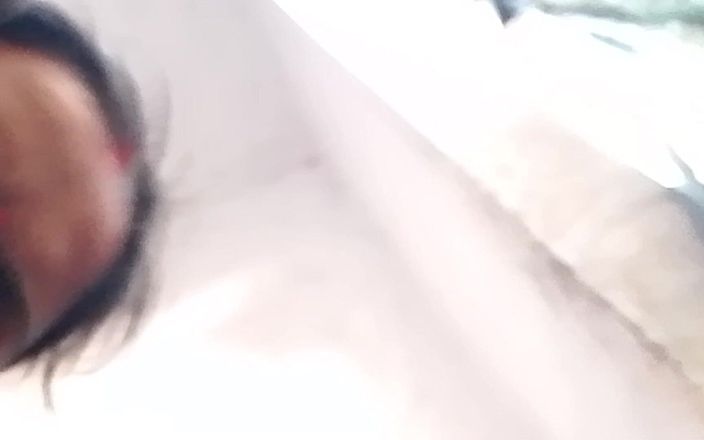 Geeta99: Hintli 25 yaşındaki azgın köylü kız geeta yenge mastürbasyon videosu, geeta9905...