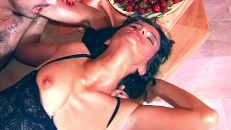 EroticOnlyClips: Lízání kundičky a hluboké šukání šílenství