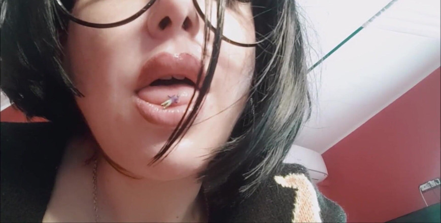 savannahamatoriale: โอ้ กอช! สาวอวบเซ็กซี่คนนี้ต้องการผู้ชายแบบคุณมากกว่านี้